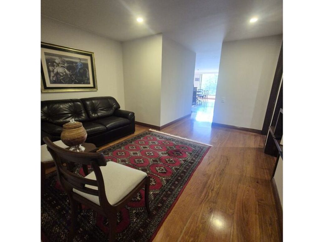 Apartamento de 3 alcobas en venta en Molinos Norte, Bogotá, 204 m² · foto 8 de 20