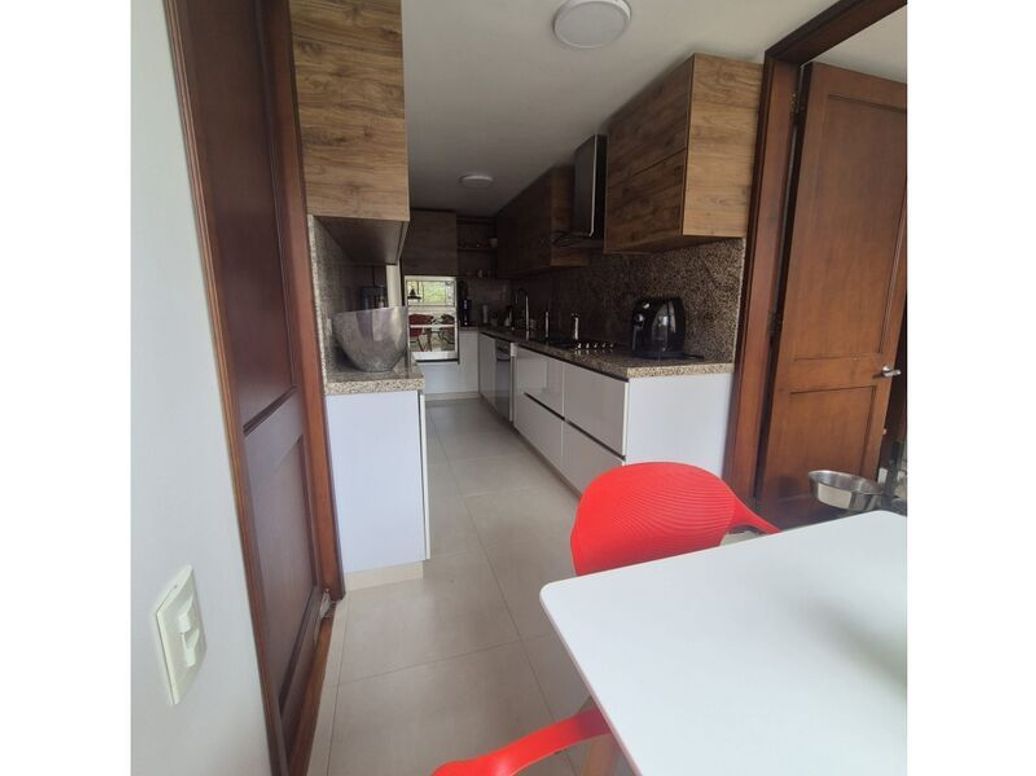 Apartamento de 3 alcobas en venta en Molinos Norte, Bogotá, 204 m² · foto 12 de 20