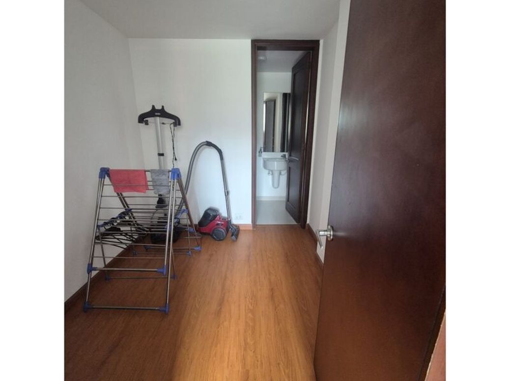 Apartamento de 3 alcobas en venta en Molinos Norte, Bogotá, 204 m² · foto 15 de 20