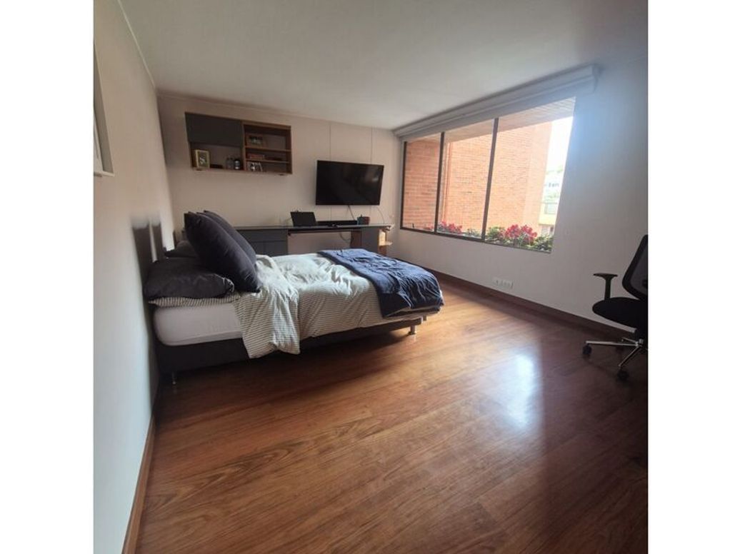 Apartamento de 3 alcobas en venta en Molinos Norte, Bogotá, 204 m² · foto 19 de 20
