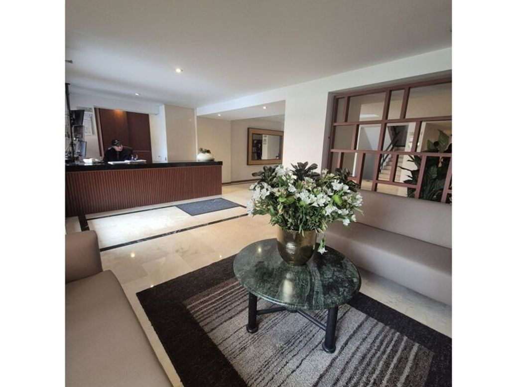 Apartamento de 3 alcobas en venta en Molinos Norte, Bogotá, 204 m² · foto 4 de 20