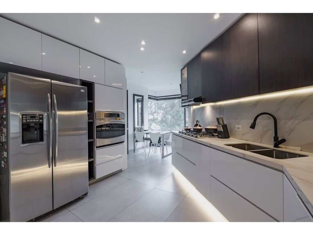 Apartamento de 3 alcobas en venta en Ub. Bosques De Medina, Bogotá, 270 m² · foto 5 de 12