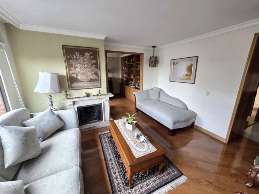 Apartamento de 3 alcobas en venta en Ginebra Norte, Bogotá, 138 m² · foto 2 de 13