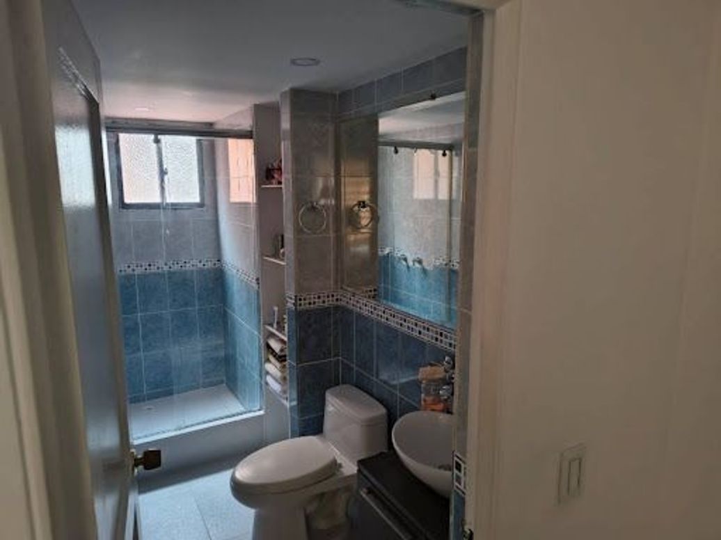 Apartamento de 3 alcobas en venta en La Esperanza Norte, Bogotá, 94 m² · foto 7 de 19