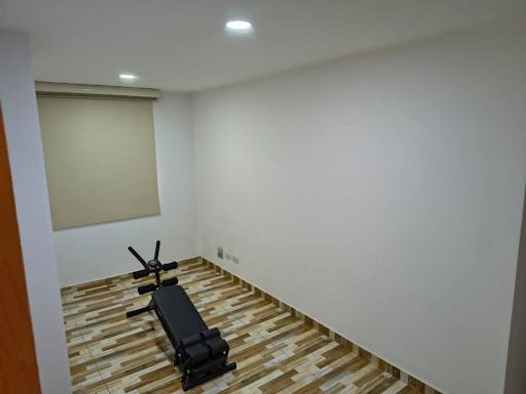 Apartamento de 3 alcobas en venta en La Esperanza Norte, Bogotá, 94 m² · foto 4 de 19