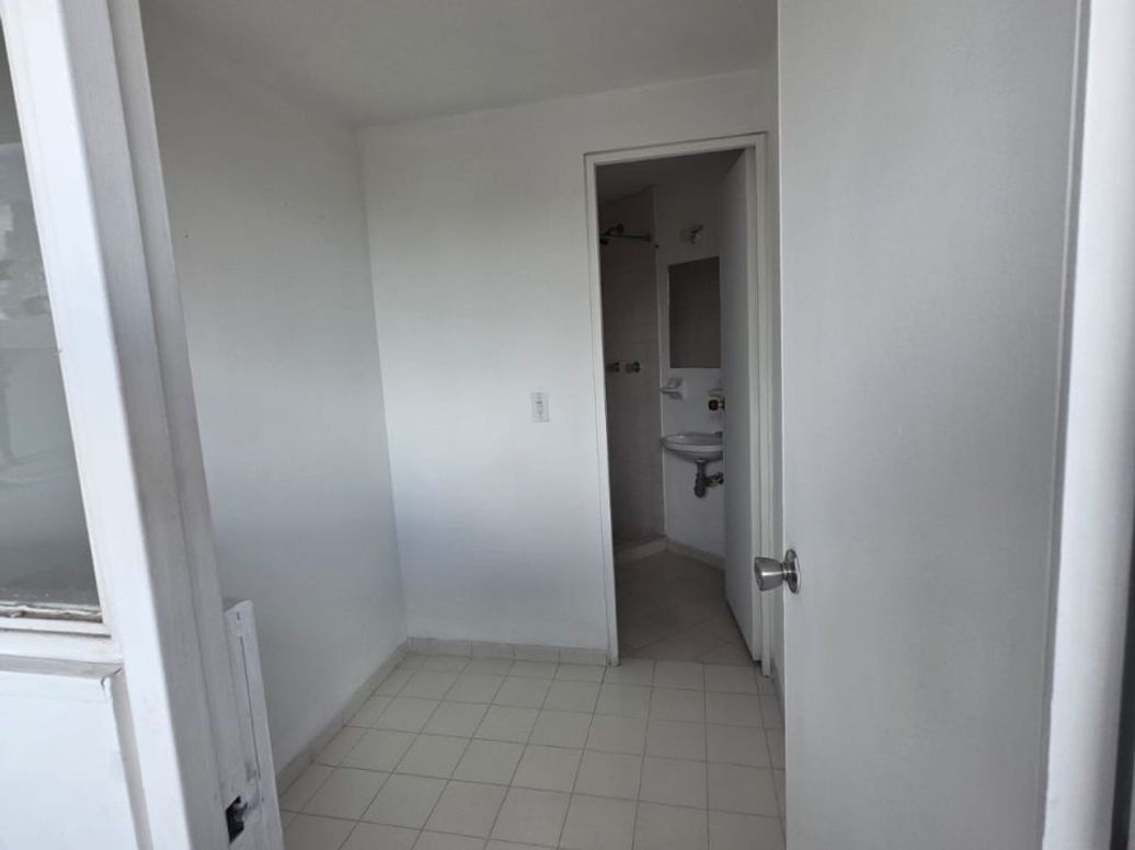 Apartamento de 3 alcobas en venta en Mirandela, Bogotá, 90 m² · foto 12 de 20