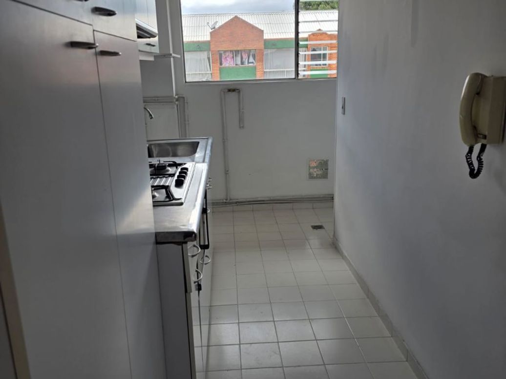 Apartamento de 3 alcobas en venta en Mirandela, Bogotá, 90 m² · foto 7 de 20