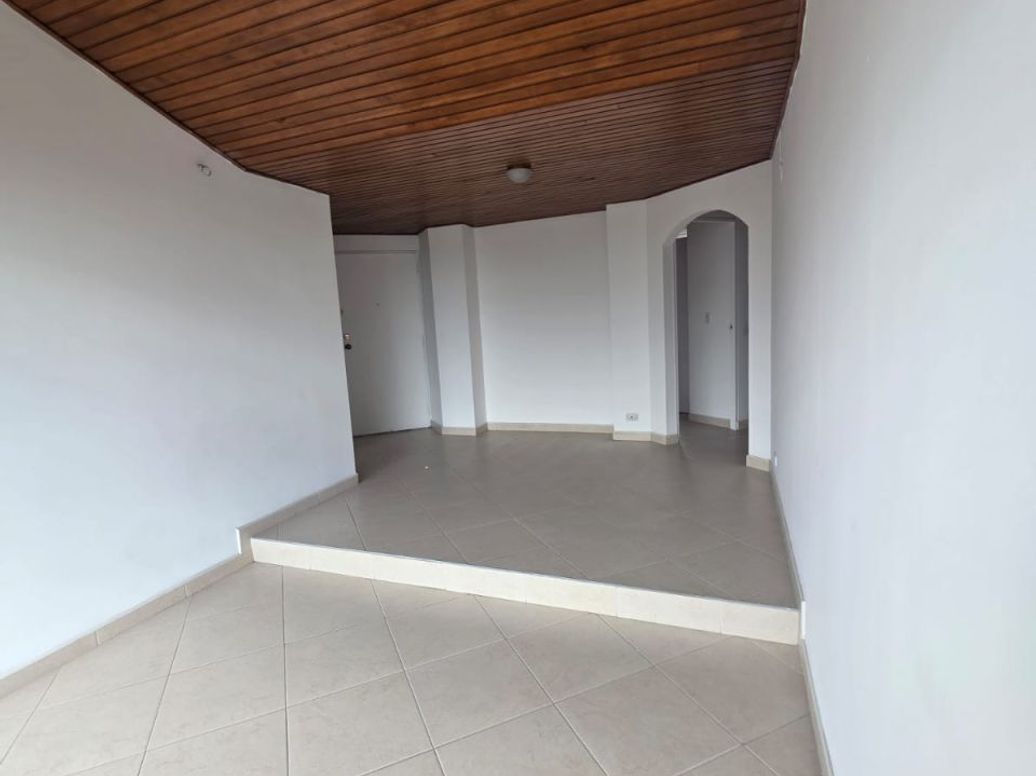 Apartamento de 3 alcobas en venta en Mirandela, Bogotá, 90 m² · foto 3 de 20