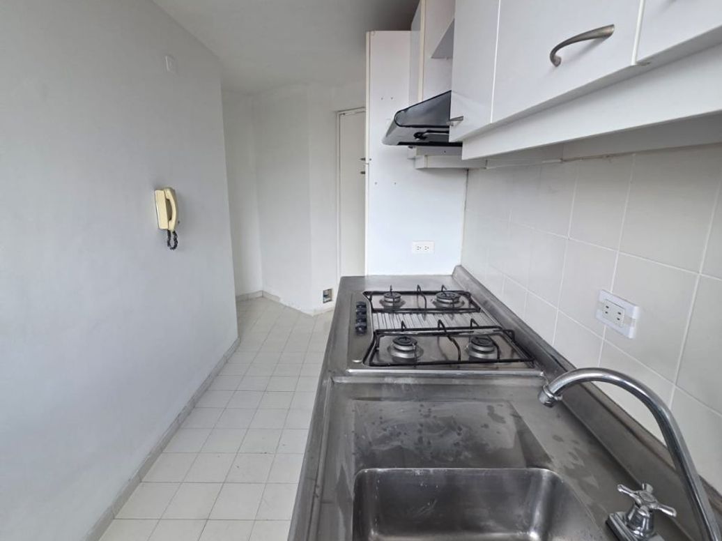 Apartamento de 3 alcobas en venta en Mirandela, Bogotá, 90 m² · foto 9 de 20