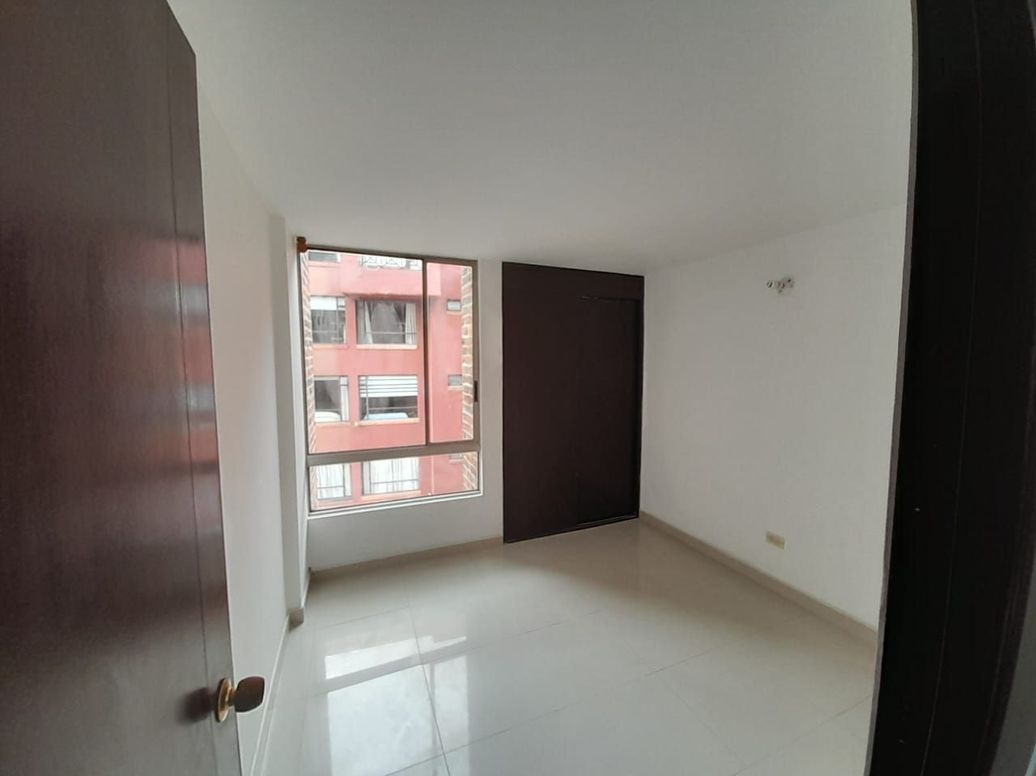 Apartamento de 3 alcobas en venta en San Cipriano, Bogotá, 59 m² · foto 13 de 20
