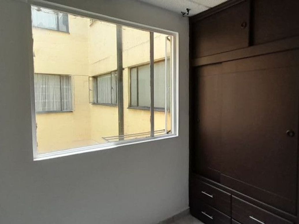 Apartamento de 3 alcobas en venta en Los Cristales, Bogotá, 40 m² · foto 12 de 15