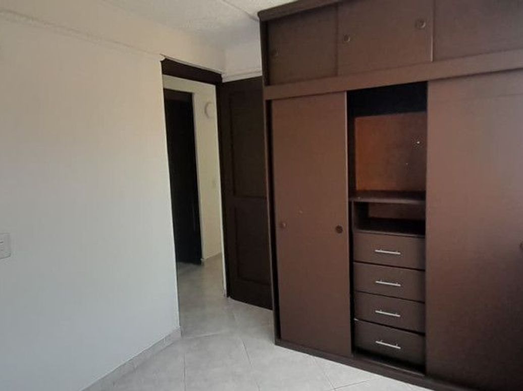 Apartamento de 3 alcobas en venta en Los Cristales, Bogotá, 40 m² · foto 10 de 15