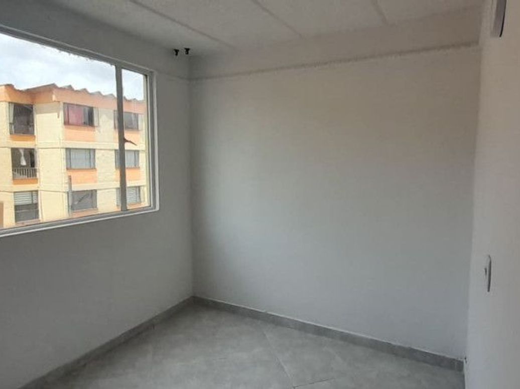 Apartamento de 3 alcobas en venta en Los Cristales, Bogotá, 40 m² · foto 11 de 15