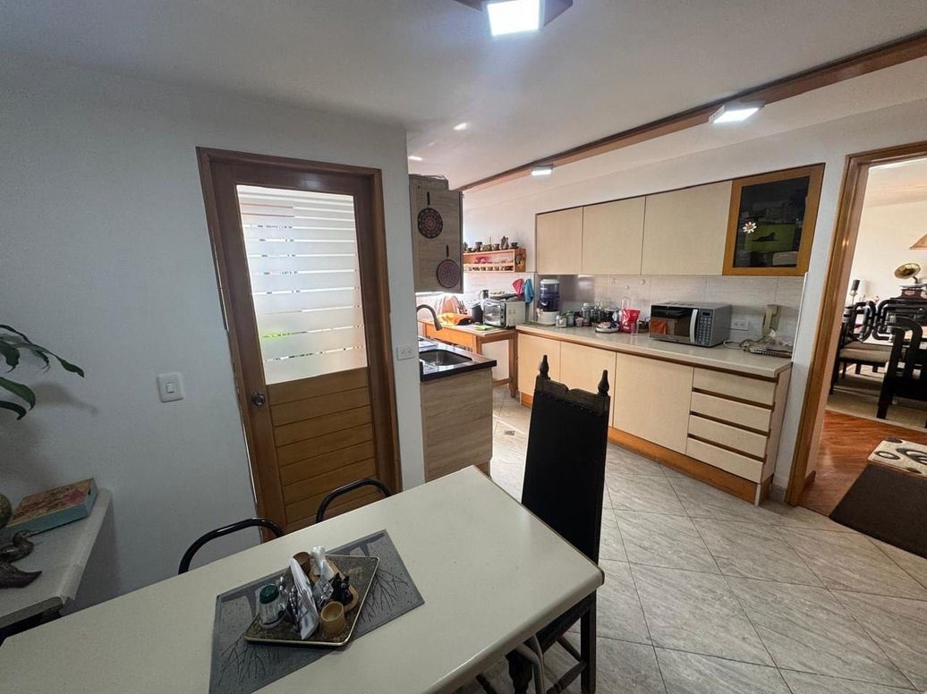 Apartamento de 3 alcobas en arriendo en El Nogal, Bogotá, 138 m² · foto 8 de 20
