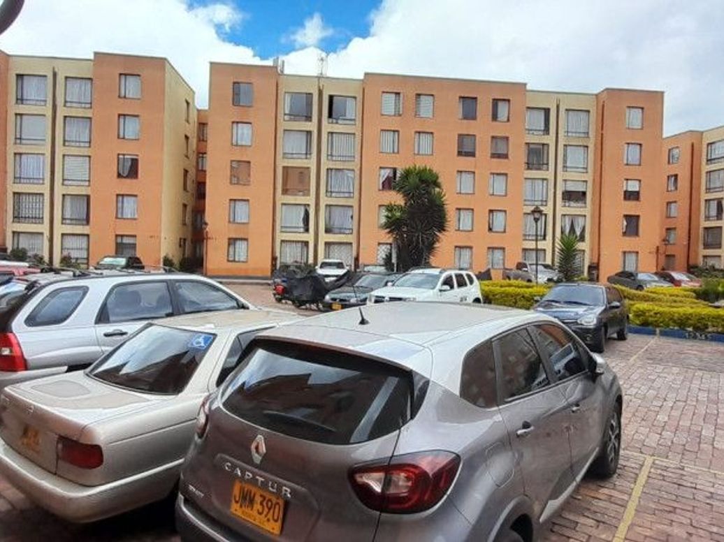Apartamento de 3 alcobas en venta en Los Cristales, Bogotá, 60 m² · foto 12 de 14