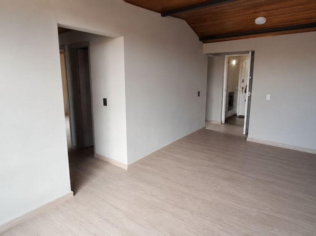 Apartamento de 3 alcobas en venta en Los Cristales, Bogotá, 60 m² · foto 5 de 14