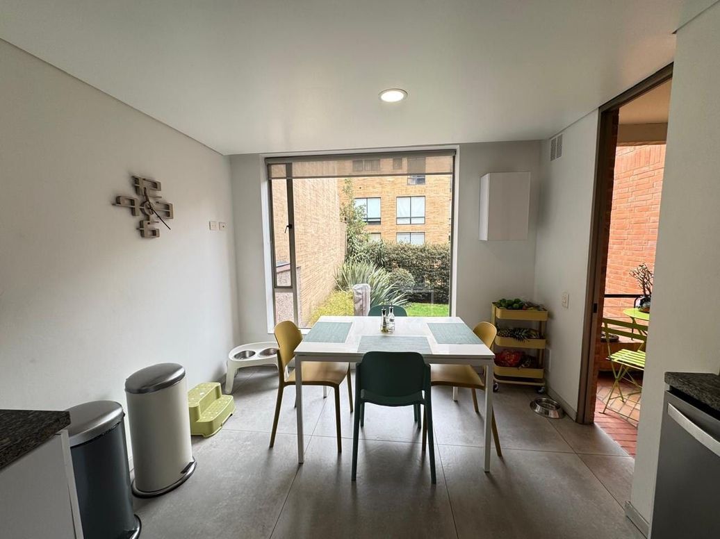 Apartamento de 3 alcobas en venta en Los Rosales, Bogotá, 183 m² · foto 11 de 20
