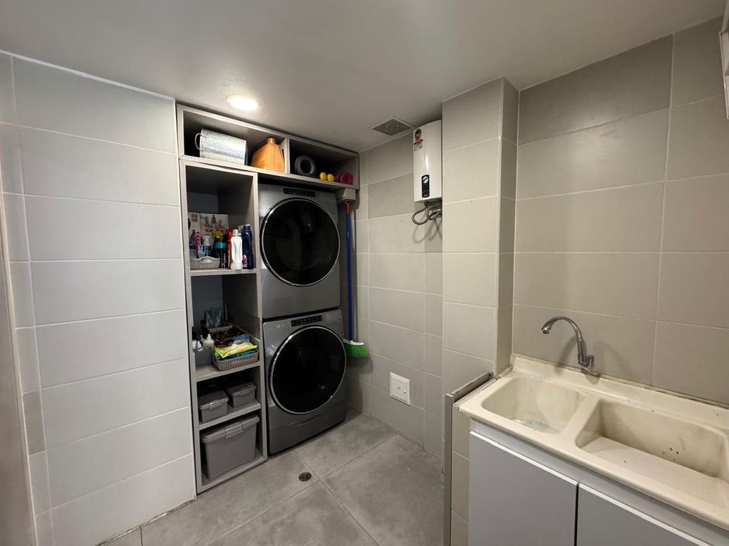 Apartamento de 3 alcobas en venta en Los Rosales, Bogotá, 183 m² · foto 13 de 20