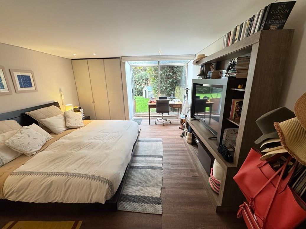 Apartamento de 3 alcobas en venta en Los Rosales, Bogotá, 183 m² · foto 15 de 20