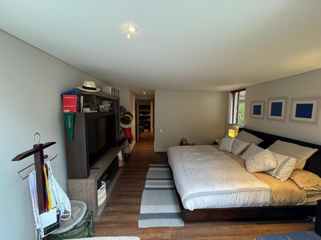 Apartamento de 3 alcobas en venta en Los Rosales, Bogotá, 183 m² · foto 16 de 20