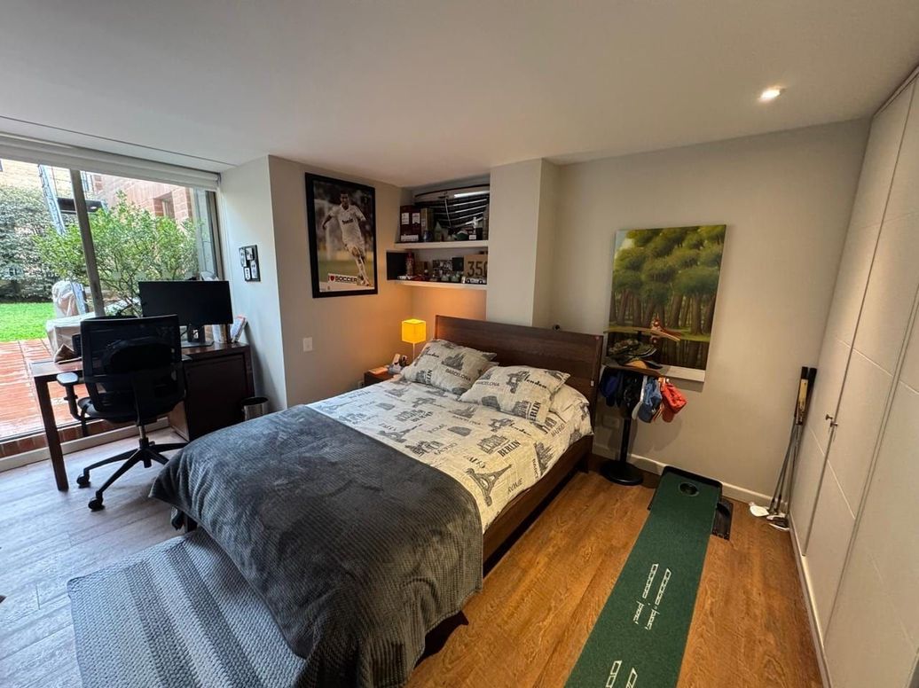 Apartamento de 3 alcobas en venta en Los Rosales, Bogotá, 183 m² · foto 20 de 20