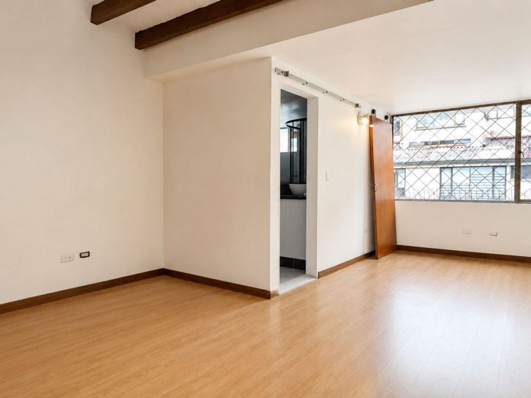 Casa de 3 alcobas en venta en Jardines Del Norte, Bogotá, 263 m² · foto 18 de 20