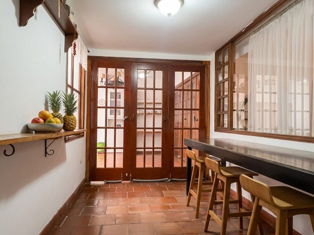 Casa de 3 alcobas en venta en Jardines Del Norte, Bogotá, 263 m² · foto 10 de 20