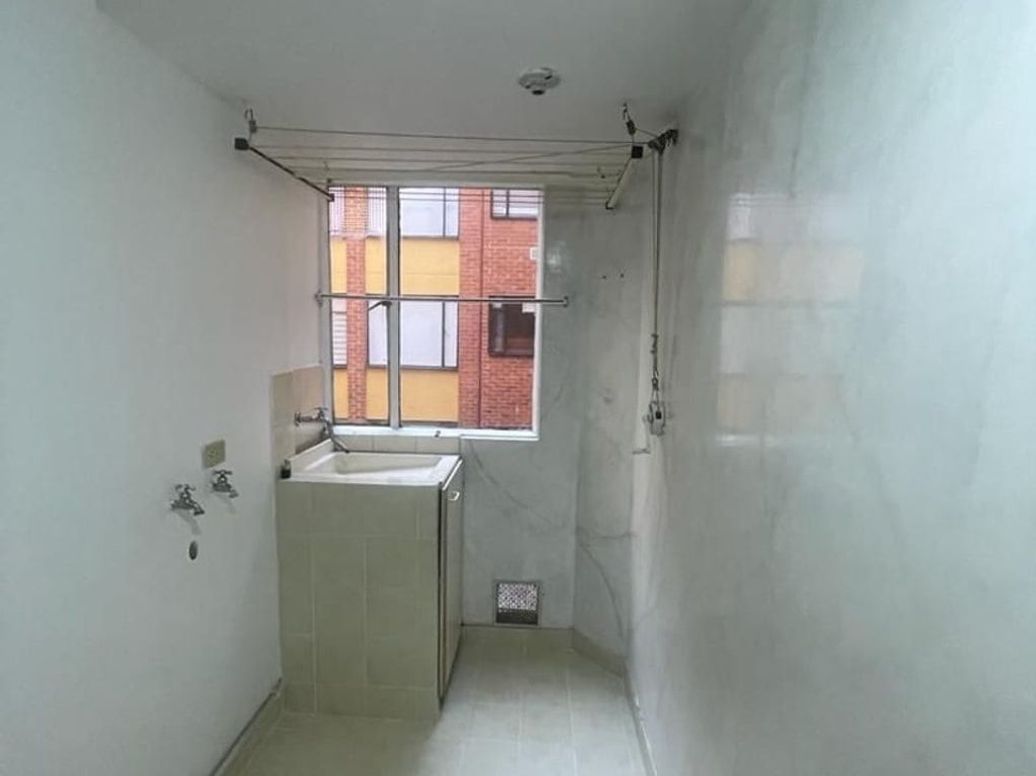 Apartamento de 2 alcobas en venta en San Antonio Nor - Occidental, Bogotá, 37 m² · foto 6 de 20