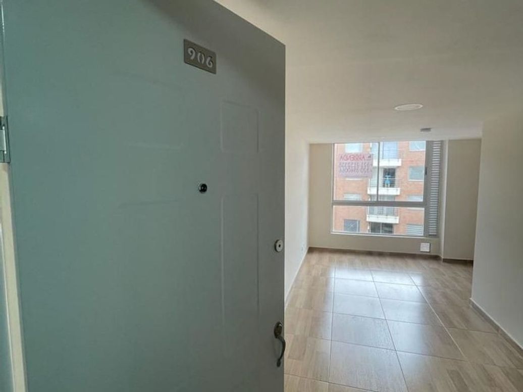 Apartamento de 2 alcobas en venta en San Antonio Nor - Occidental, Bogotá, 37 m² · foto 3 de 20