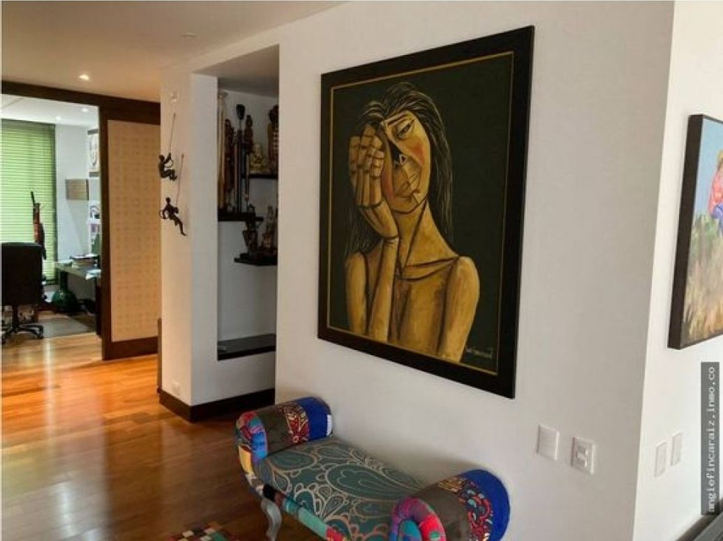 Apartamento de 4 alcobas en venta en Suba, Bogotá, 305 m² · foto 3 de 6