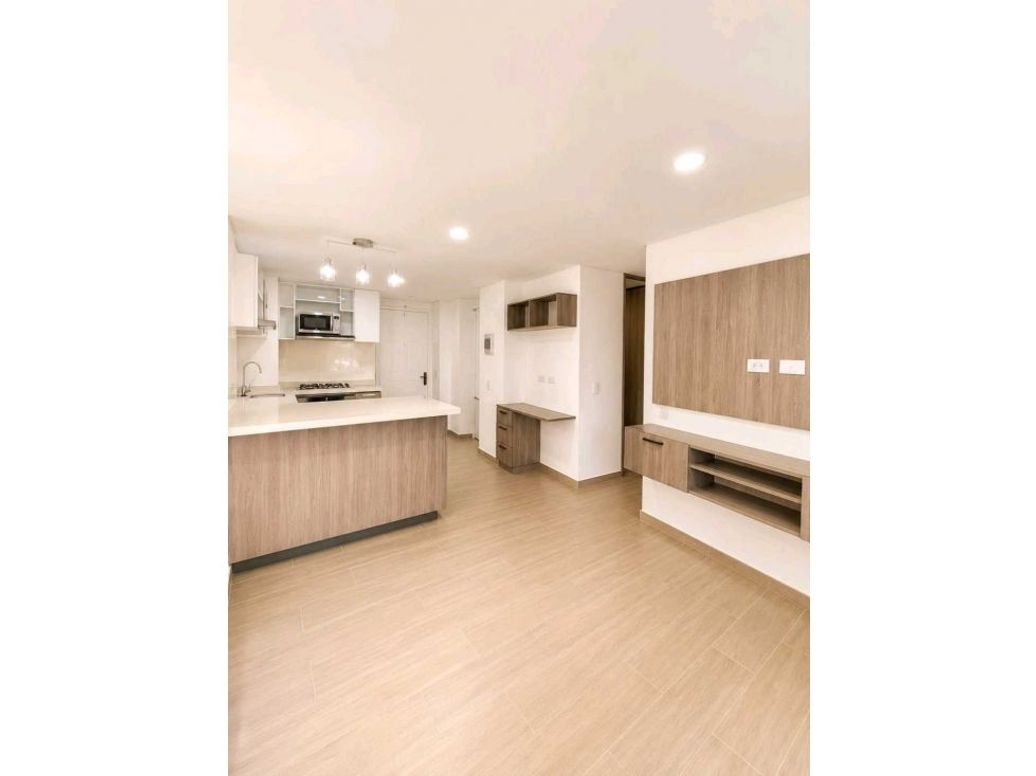 Apartaestudio en arriendo en Ricaurte, Bogotá, 35 m² · foto 3 de 10