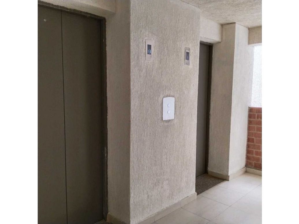 Apartaestudio en arriendo en Ricaurte, Bogotá, 35 m² · foto 8 de 10
