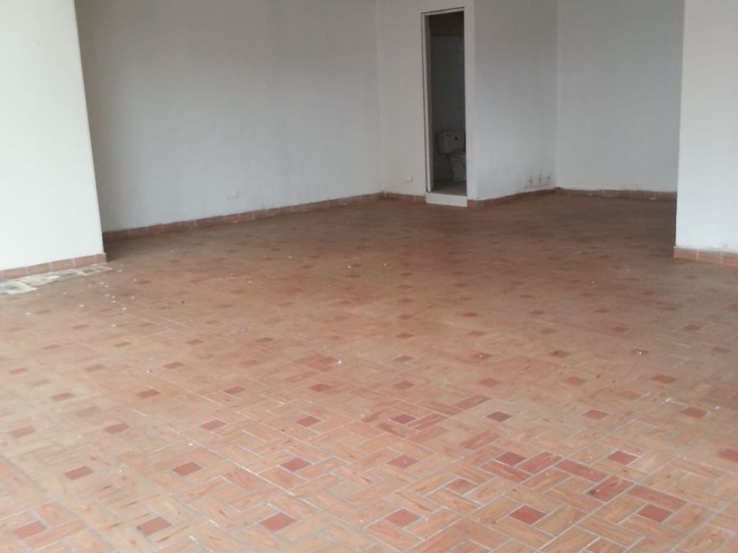 Casa de 11 alcobas en venta en La Alqueria, Bogotá, 850 m² · foto 8 de 17