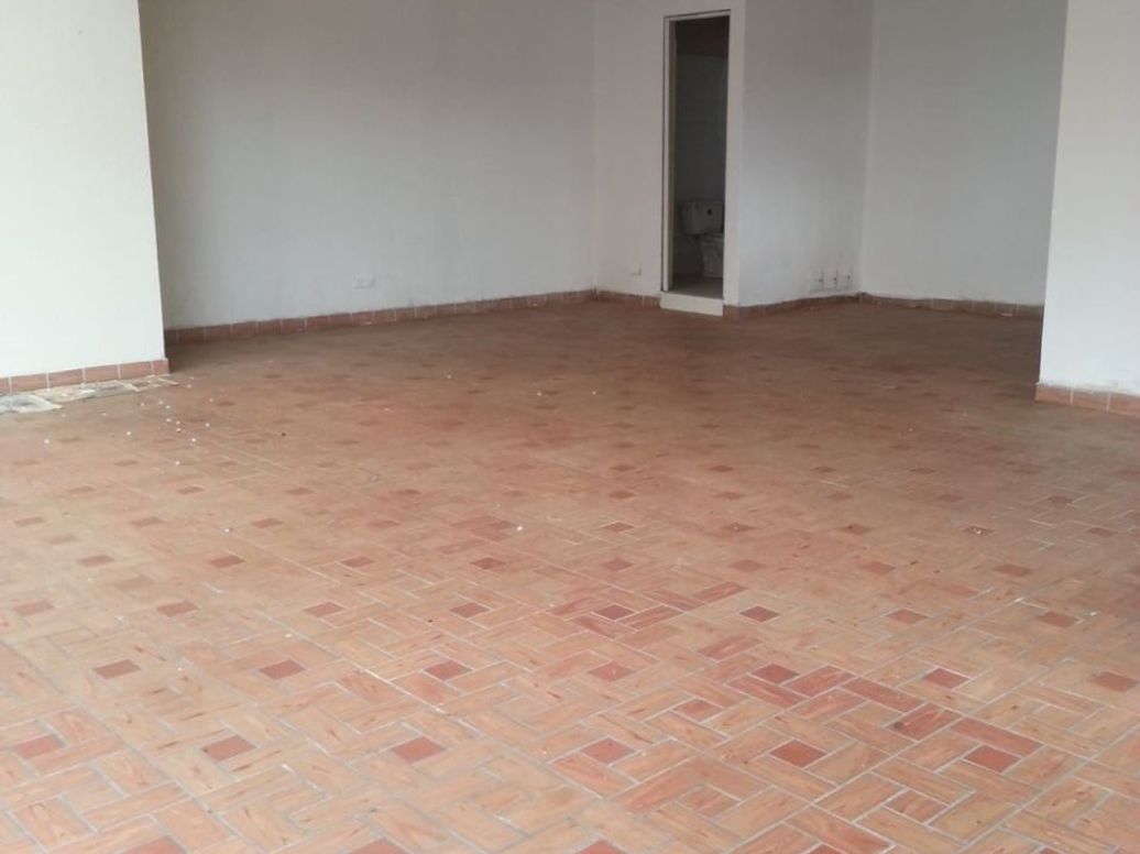 Casa de 11 alcobas en venta en La Alqueria, Bogotá, 850 m² · foto 9 de 17