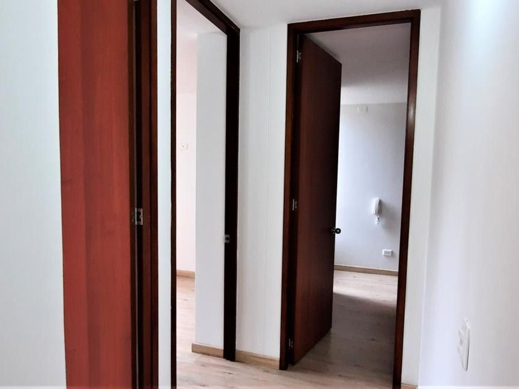 Apartamento de 3 alcobas en venta en San Antonio Nor - Occidental, Bogotá, 61 m² · foto 8 de 20