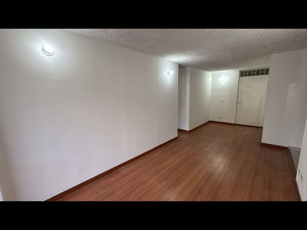 Apartamento de 3 alcobas en venta en Verbenal, Bogotá, 57 m² · foto 4 de 20
