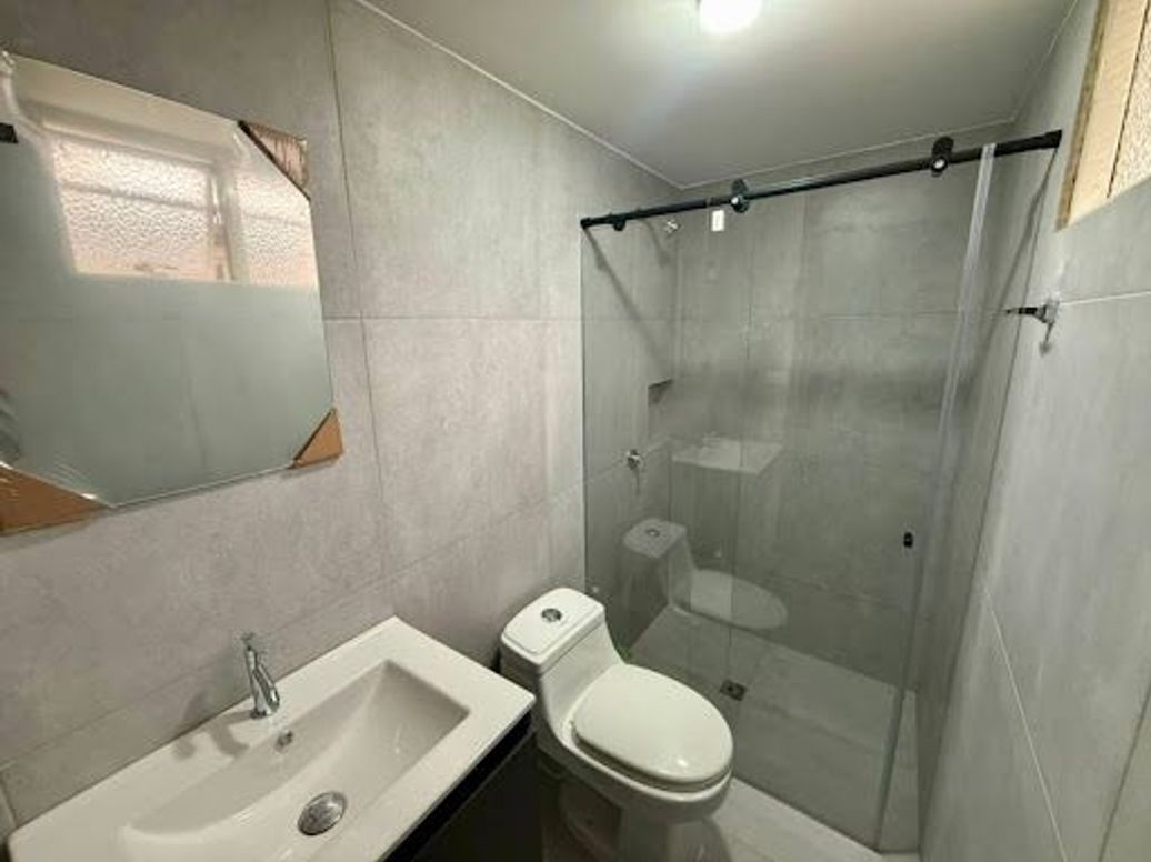 Apartamento de 3 alcobas en venta en El Recuerdo, Bogotá, 71 m² · foto 10 de 14