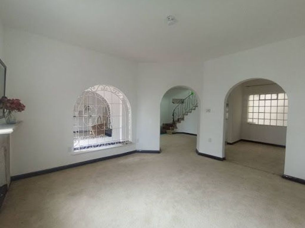 Casa de 8 alcobas en venta en Teusaquillo, Bogotá, 216 m² · foto 4 de 20