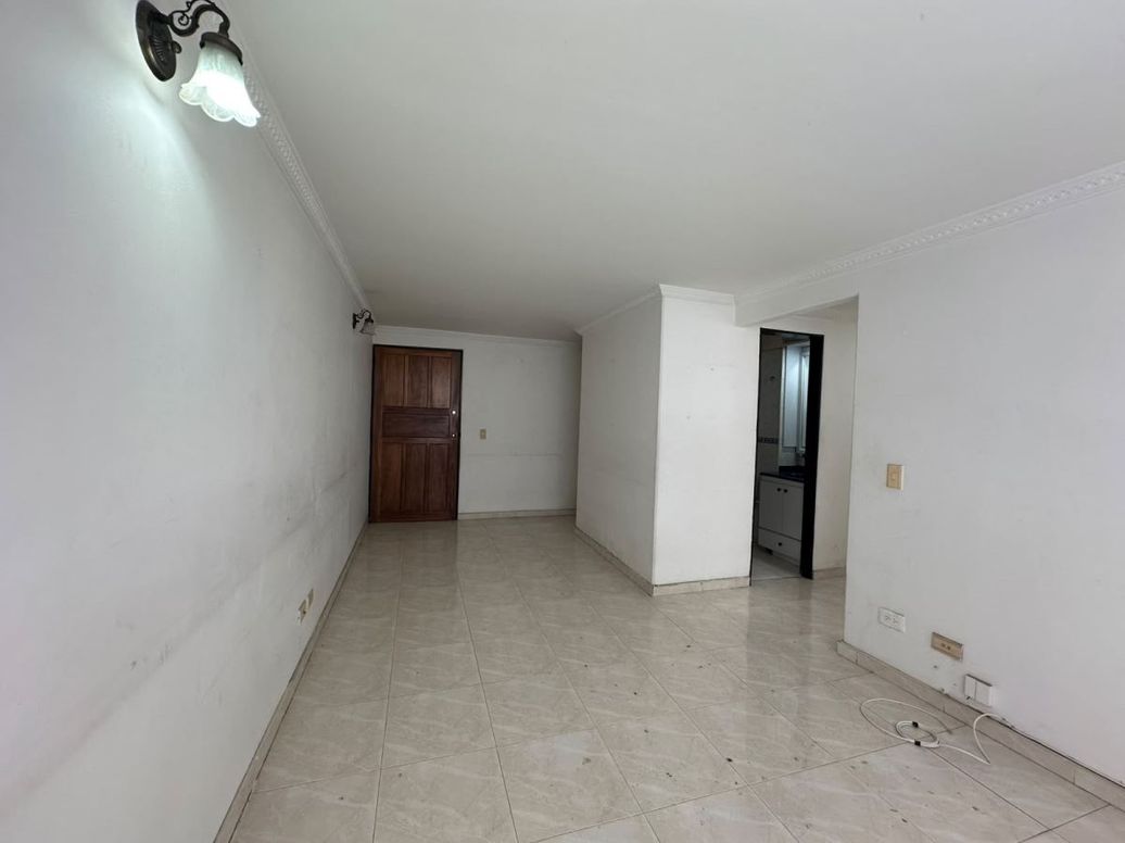Apartamento de 3 alcobas en venta en La Alborada, Bogotá, 59 m² · foto 4 de 18