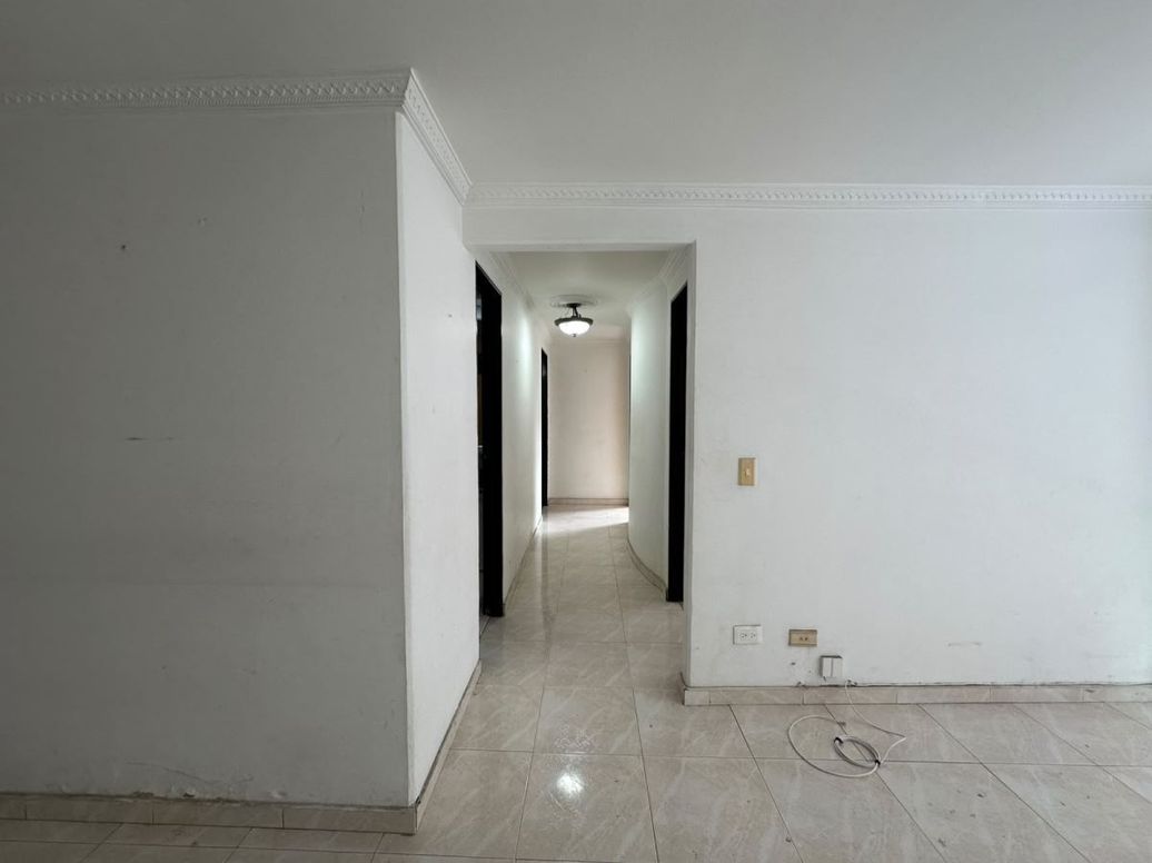 Apartamento de 3 alcobas en venta en La Alborada, Bogotá, 59 m² · foto 5 de 18