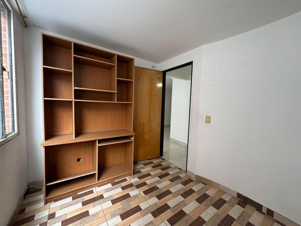 Apartamento de 3 alcobas en venta en La Alborada, Bogotá, 59 m² · foto 10 de 18