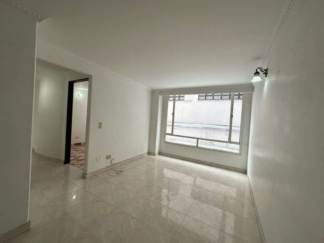 Apartamento de 3 alcobas en venta en La Alborada, Bogotá, 59 m² · foto 3 de 18