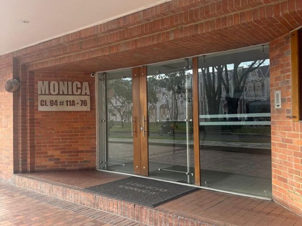 Apartamento de 2 alcobas en venta en Chicó Norte, Bogotá, 85 m² · foto 2 de 20