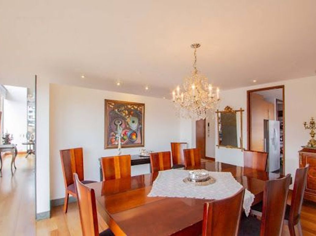 Apartamento de 4 alcobas en venta en La Cabrera, Bogotá, 342 m² · foto 3 de 20