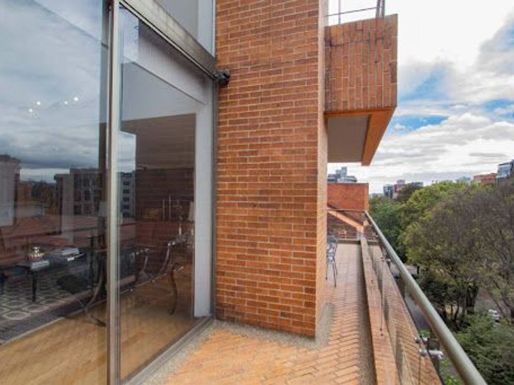 Apartamento de 4 alcobas en venta en La Cabrera, Bogotá, 342 m² · foto 9 de 20