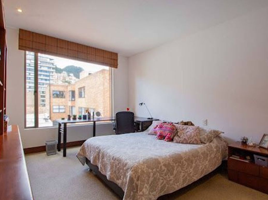 Apartamento de 4 alcobas en venta en La Cabrera, Bogotá, 342 m² · foto 16 de 20