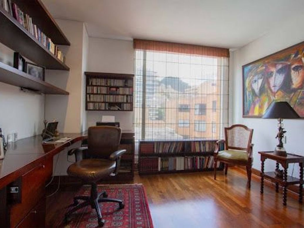 Apartamento de 4 alcobas en venta en La Cabrera, Bogotá, 342 m² · foto 18 de 20