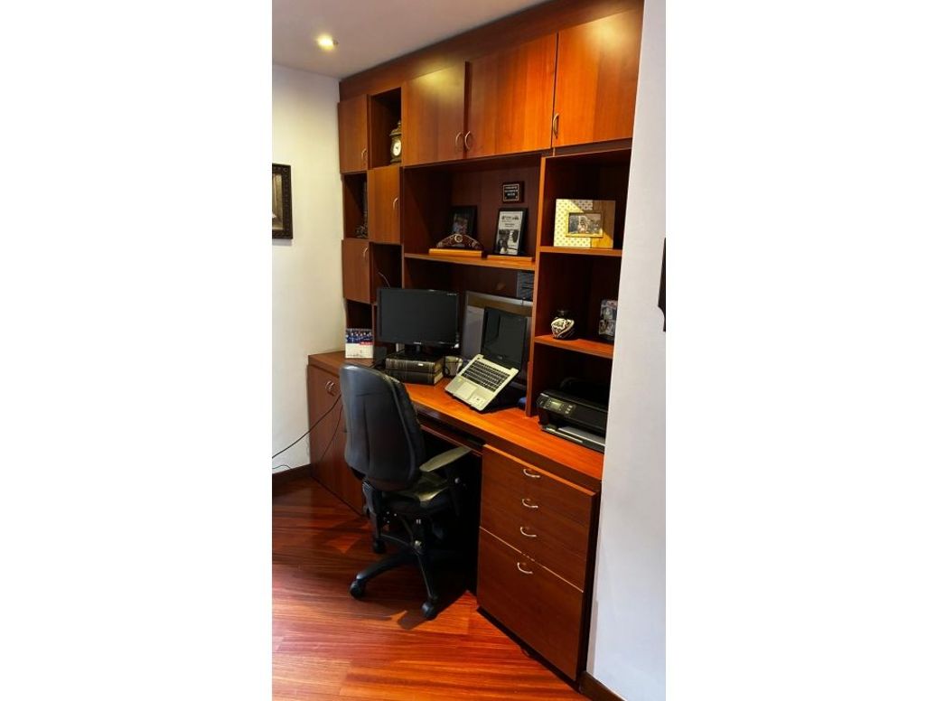 Apartamento de 3 alcobas en venta en Lago Cordoba, Bogotá, 154 m² · foto 18 de 20