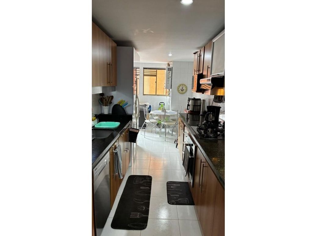 Apartamento de 3 alcobas en venta en Lago Cordoba, Bogotá, 154 m² · foto 15 de 20