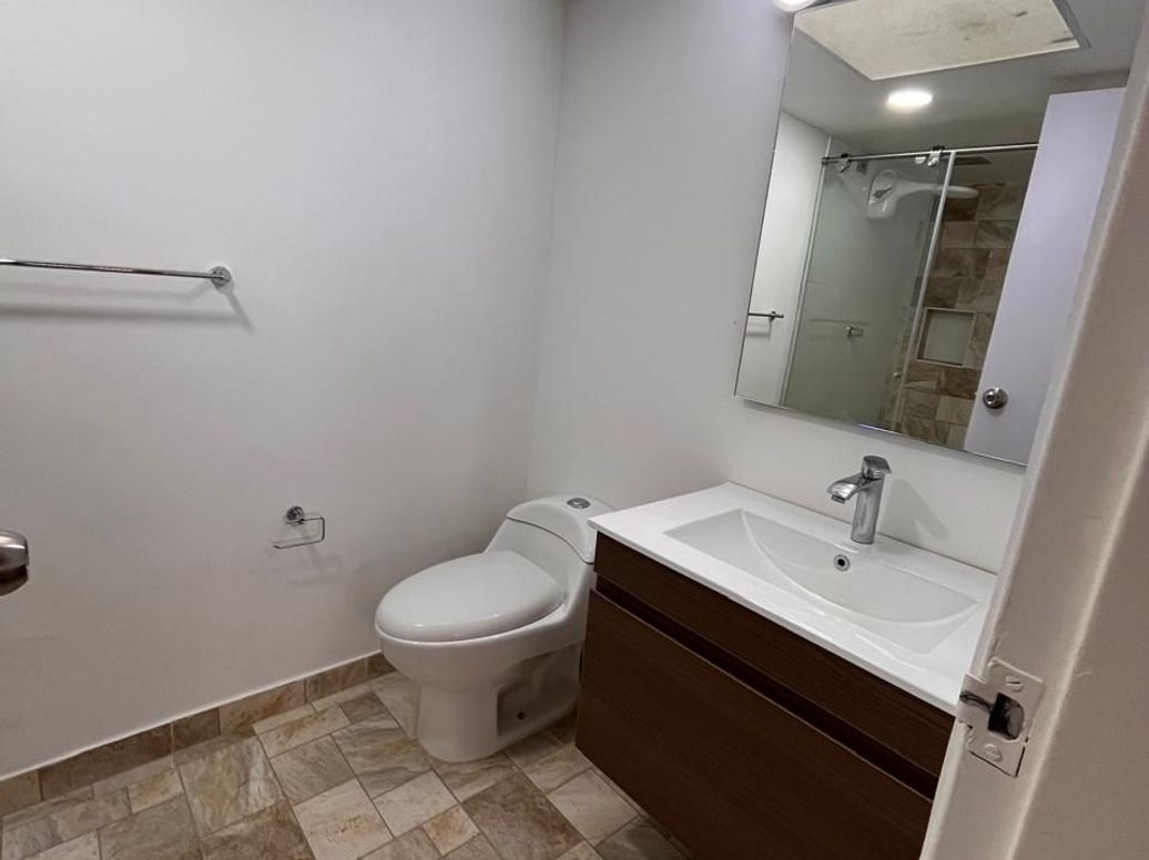Apartamento de 3 alcobas en venta en Cr. El Bosque, Bogotá, 130 m² · foto 14 de 15